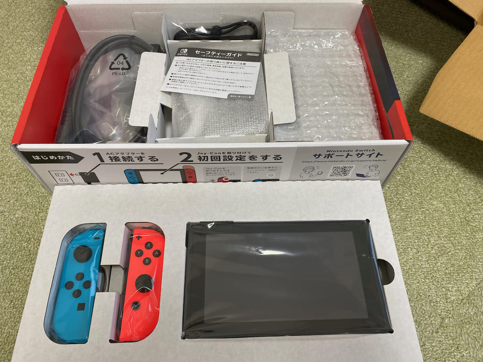 Nintendo Switch開封時の状態・箱の中身をシンプルに紹介！ | ぽいが情報局